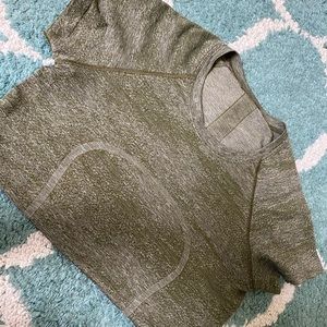 Lululemon swiftly tech t-shirt